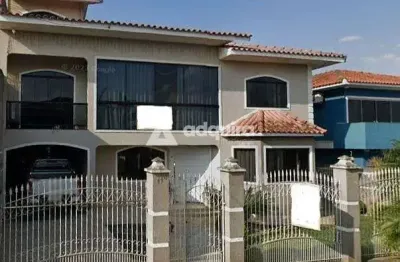 Sobrado à venda, com 3 quartos (sendo 1 suíte), 3 banheiros e 2 vagas, boa vista, em ponta grossa,