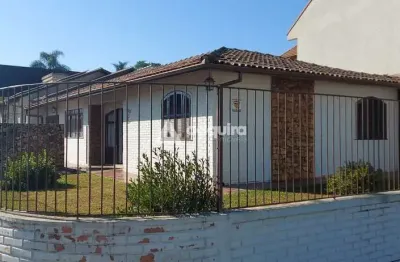 Casa com 2 quartos à venda na Rua dos Operários, Centro, Irati