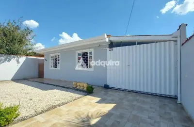Casa mobiliada com Espaço Gourmet e Quintal em Localização Estratégica - 2 Quartos, 2 Vagas, 105 m²