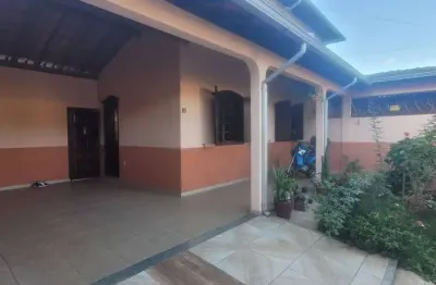 Casa com 3 quartos à venda no Quitandinha, Timóteo 