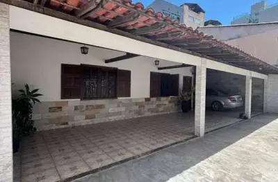 Casa bem localizada no bela vista 3 quartos com suíte   -  ipatinga