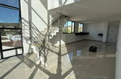 Luxuosa cobertura no cidade nobre: sala com pé direito duplo !