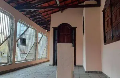 Casa à venda no bairro universitários - cel. fabriciano