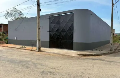 Barracão / Galpão / Depósito com 2 salas para alugar na Ilha do Rio Doce, Caratinga 