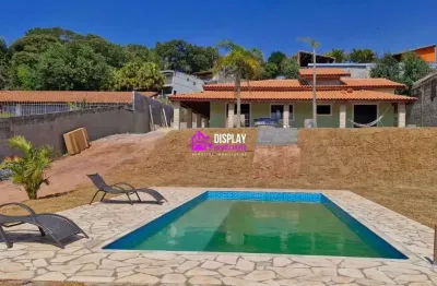 Casa em condomínio fechado com 3 quartos à venda na rua cardeal, 01, sorocamirim, ibiúna por r$ 795.000