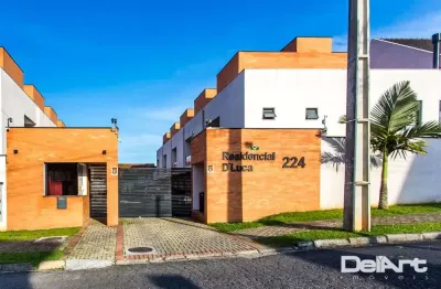 Sobrado em condominio triplex  - totalmente mobiliado - a 01 quadra do parque do atuba - 147,00m2 - r$ 800.000