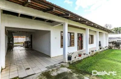 Residência térrea em amplo terreno (600,00m2 - 15x40) - vila militar - 200,00m2 (aproximado) de construção - r$ 460.000,00