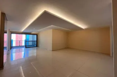 Apartamento à venda com 04 quartos sendo 02 suítes, 02 vagas de garagem, 261 m² em boa viagem - recife/pe