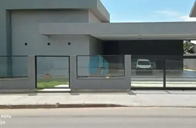 Linda casa nova, totalmente mobiliada, próxima ao ifsc e de todo comércio da região, em garopaba!