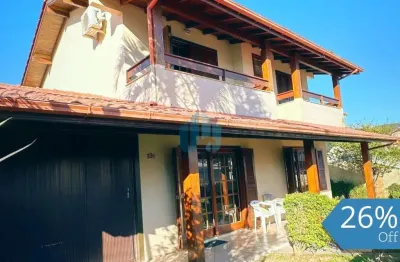 Bela casa localizada a 3 quadras da avenida central, centro | garopaba - sc