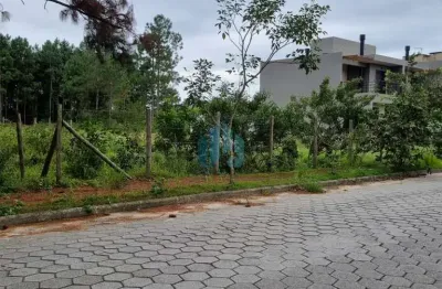 Terreno residencial e comercial, a 2 km da praia da barra, em garopaba!