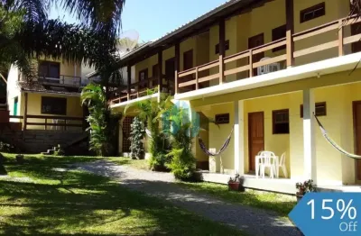 Belo imóvel residencial e comercial/pousada, a 600 m da praia da ferrugem e 100 m da lagoa, em garopaba!