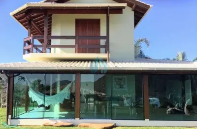 Linda casa próxima às dunas do siriú, localizada no bairro areias de macacu, em garopaba!