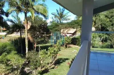 Bela casa no bairro ressacada, em garopaba, a 15 min das praias do rosa e ouvidor!
