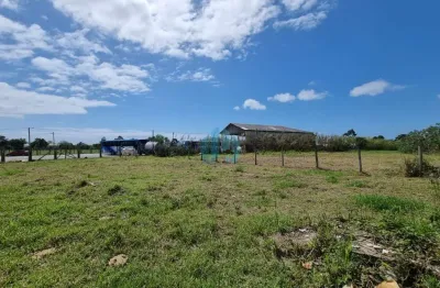 Ótimo terreno localizado no bairro encantada, em garopaba, a 50 m da sc 434!