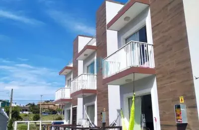 Belo sobrado a 200 m do mar, localizado no loteamento morrinhos, em garopaba!