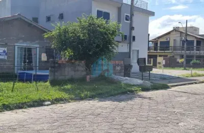 Terreno a 900 m da praia central de garopaba, no centro da cidade!