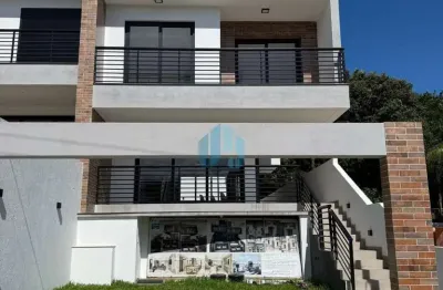 Belo sobrado novo, com vista panorâmica p/ mar e cidade, centro | garopaba - sc