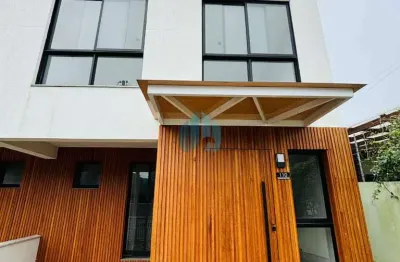 Lindo sobrado com ótimo padrão de acabamento, residencial due colline, ambrósio | garopaba - sc