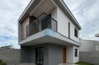 Bela casa no residencial brisa do mar, ao lado do centro da cidade, ambrósio | garopaba - sc