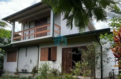 Bela casa a 1,5 km da praia central, areias de macacu | garopaba - sc