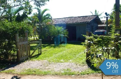 Amplo terreno com duas casas na geral da praia da barra, cerca de 2 km do mar, encantada | garopaba - sc