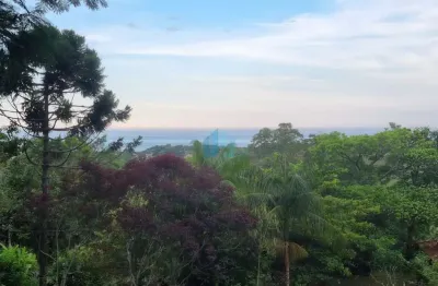 Amplo terreno com vista panorâmica localizado no bairro siriú, em garopaba!