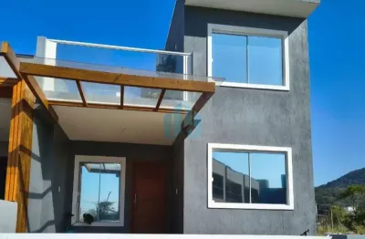 Bela casa a poucos minutos do centro da cidade, a 4 km da praia da barra, loteamento lagoa encantada, encantada | garopaba - sc