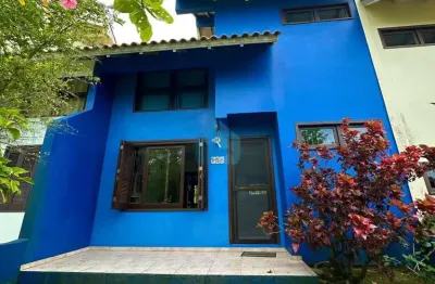 Bela casa ao lado do centro da cidade e próxima a praia central, ferraz | garopaba - sc