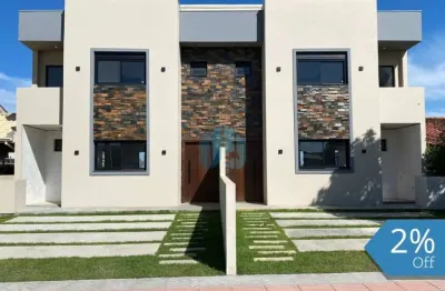 Belos Sobrados a 10 min do Centro de Garopaba, Bairro Areias de Palhocinha.