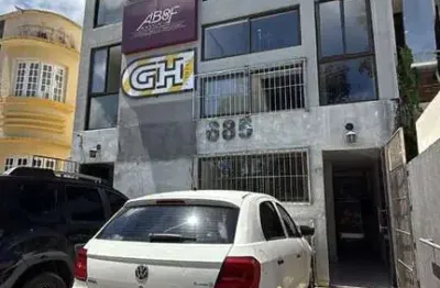 Aluga-se sala comercial em frente ao parque solon de lucena centro