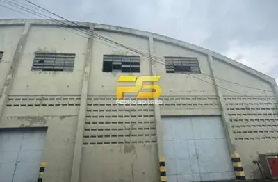 Galpão de 2660m² com segurança 24h e doca para caminhões em bayeux - locação