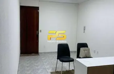 Sala comercial 22m², para locação no centro por r$700,00.