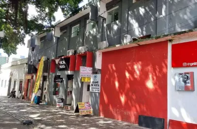 Prédio comercial com 9 salas, a venda por r$3.000.000,00.