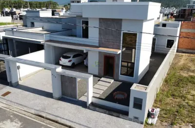 Casa a venda em tijucas, casa de alto padrão a venda em tijucas. casa a venda com 3 quartos. financiamento facilitado. agende sua visita agora!