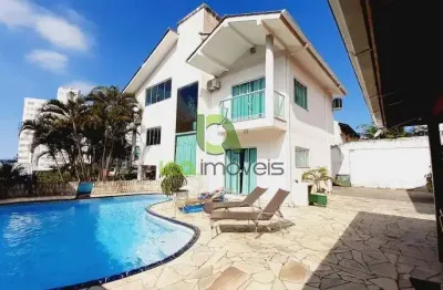 Casa à venda 5 quartos em barreiros casa com piscina e edícula em barreiros