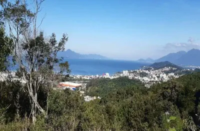 Terreno à venda no Roçado, São José 