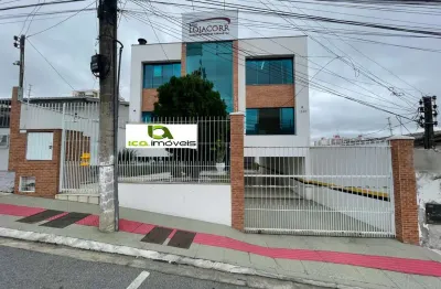 Sala comercial com 1 sala para alugar no Barreiros, São José 