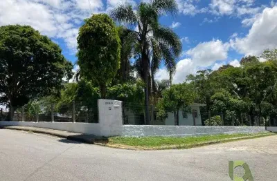 Terreno de esquina para venda com 1.336m², casa de alvenaria e muito verde  uma oportunidade única com viabilidade para 4 pavimentos!