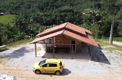 Imperdível sítio à venda em antônio carlos-sc: 2 quartos, 2 salas, 1 banheiro, 4 vagas de garagem e 6.000m² de área na área rural