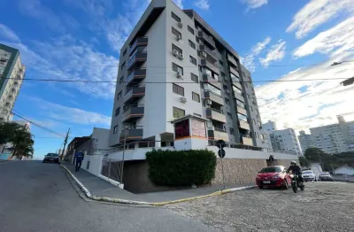 Apartamento com 3 quartos para alugar no Barreiros, São José 