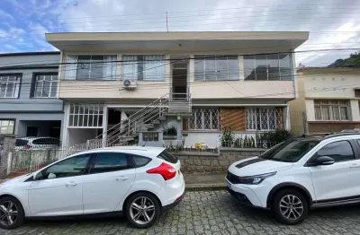 Apartamento com 3 quartos para alugar no Centro, Florianópolis 