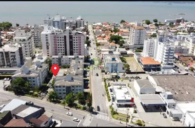 Apartamento à Venda no Balneário do Estreito-Florianópolis
