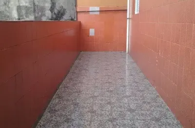 Alugo excelente casa de 3 quartos garagem no continental 2 em guarulhos