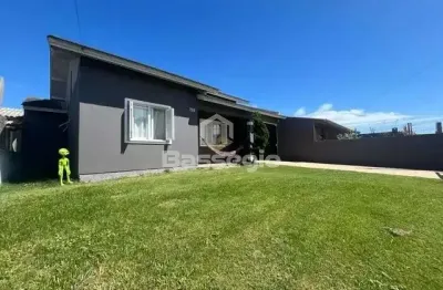 Casa com 3 quartos à venda na antonio fernandes da costa, 728, zona nova, tramandaí, 157 m2 por r$ 490.000