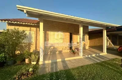 Casa com 4 quartos à venda na Rua Goias, 899, Nova Tramandaí, Tramandaí