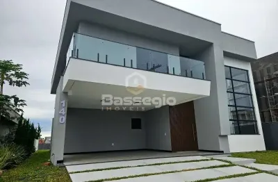 Imóvel com 4 quartos ( suíte )  condomínio marítimo