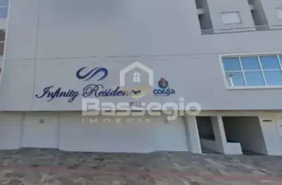 Apartamento com vista eterna para a beira mar com 3 quartos