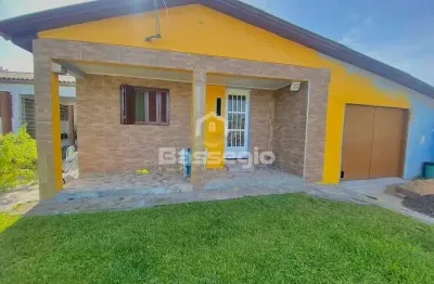 Casa com 2 quartos à venda na Hortência, 1689, Centro, Tramandaí