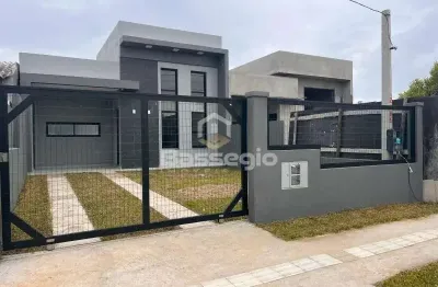 Casa nova a poucos passos da beira mar na zona nova  em tramandaí